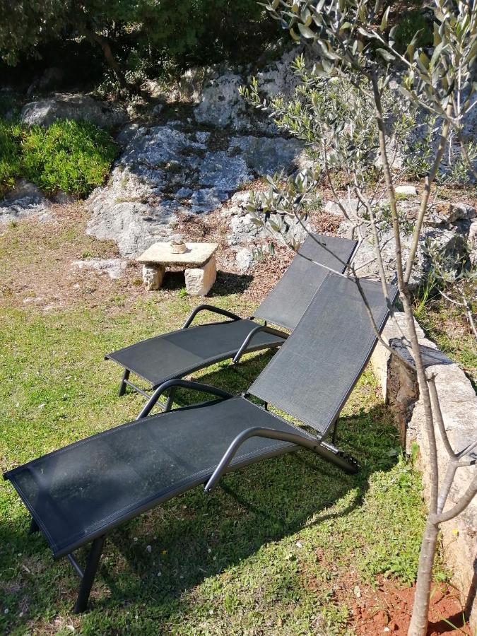 Garden Apartment Pjescana Uvala Ngoại thất bức ảnh
