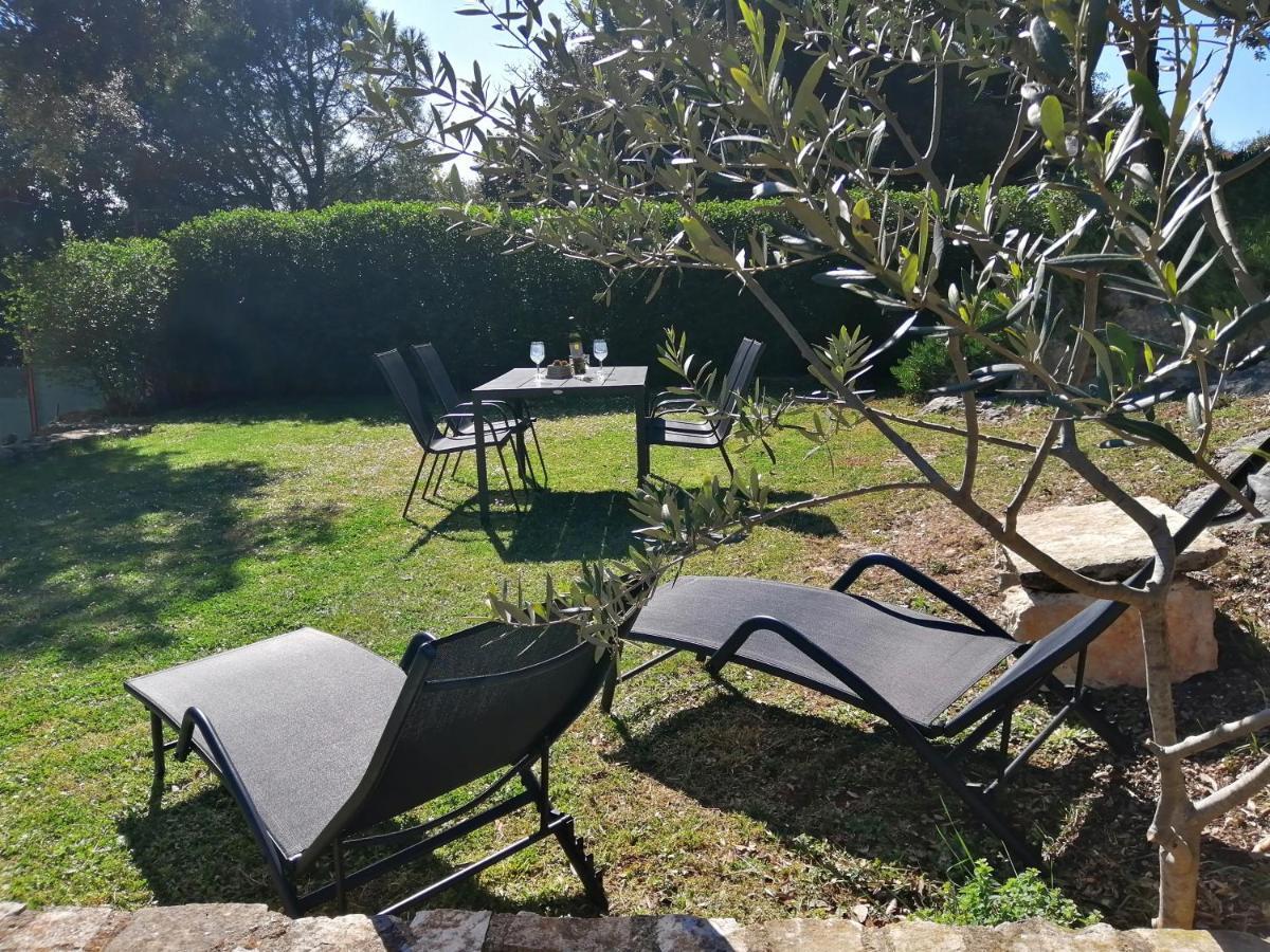 Garden Apartment Pjescana Uvala Ngoại thất bức ảnh