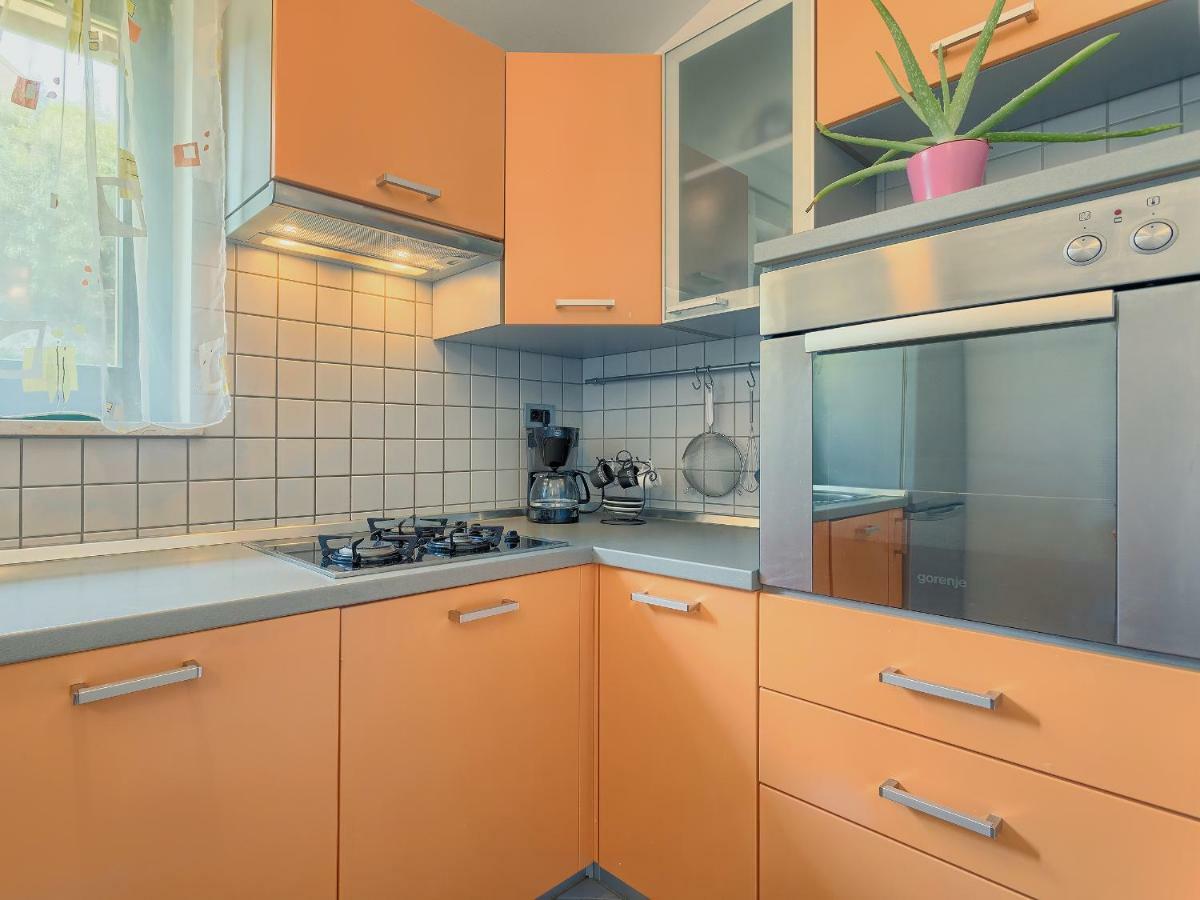 Garden Apartment Pjescana Uvala Ngoại thất bức ảnh