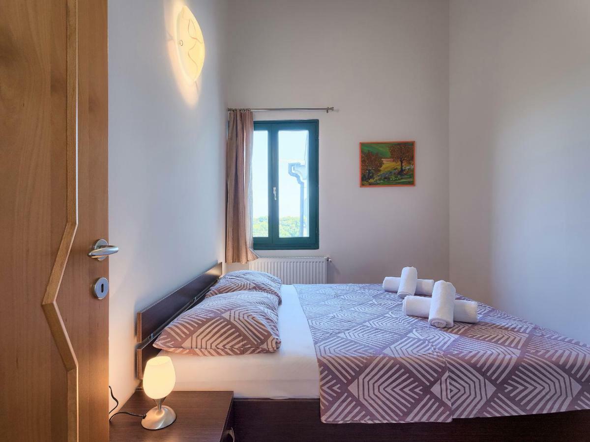 Garden Apartment Pjescana Uvala Ngoại thất bức ảnh