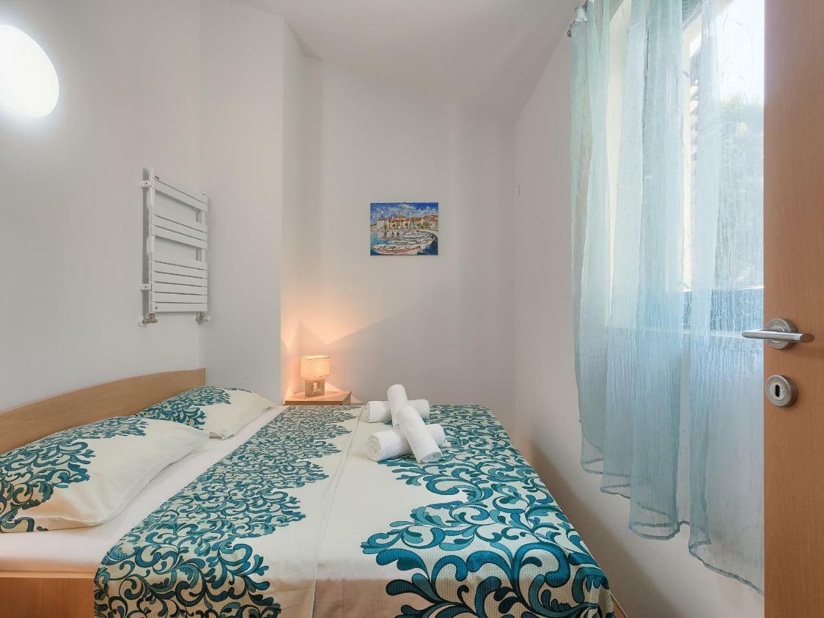 Garden Apartment Pjescana Uvala Ngoại thất bức ảnh