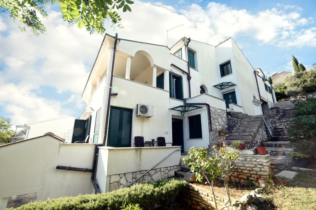 Garden Apartment Pjescana Uvala Ngoại thất bức ảnh